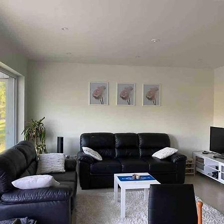 Trevlig Stuga Med Uteplats Rimbo Dış mekan fotoğraf