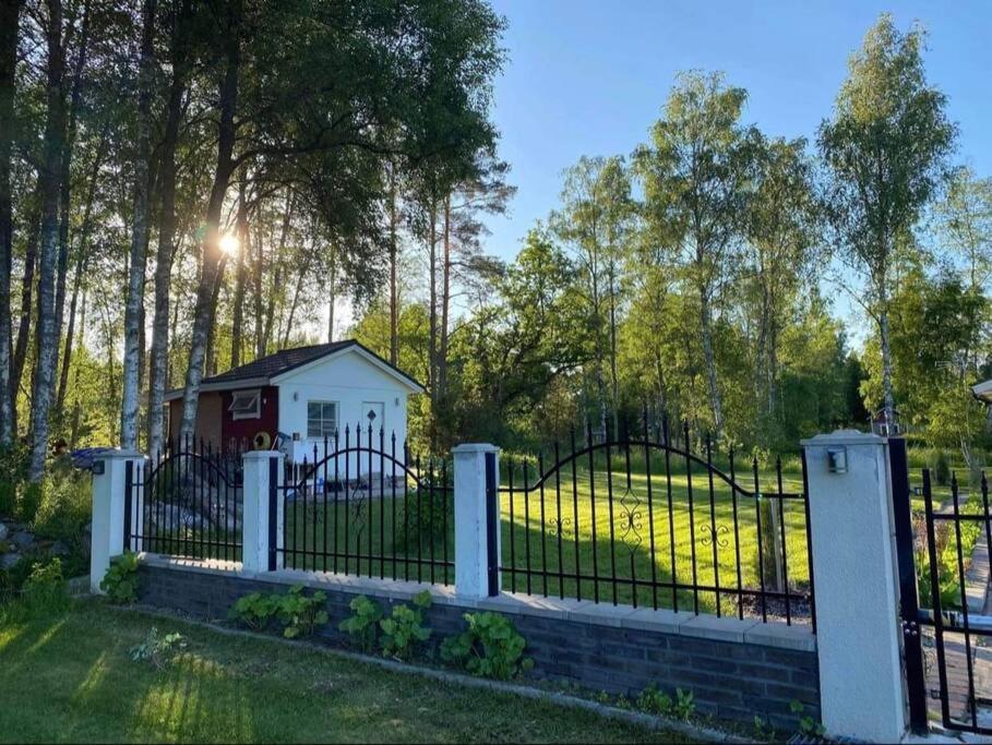 Trevlig Stuga Med Uteplats Rimbo Dış mekan fotoğraf