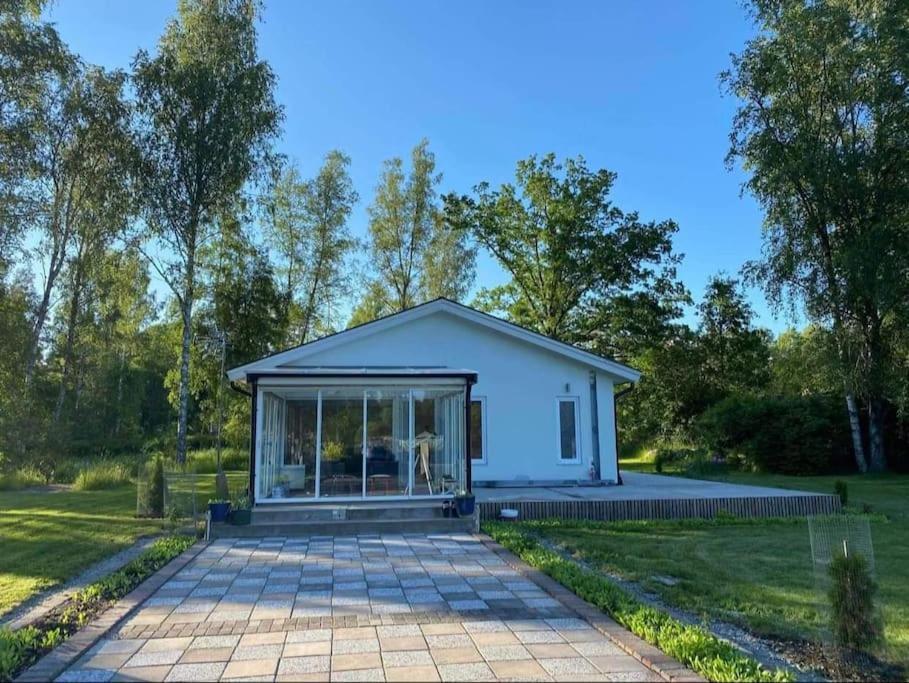 Trevlig Stuga Med Uteplats Rimbo Dış mekan fotoğraf